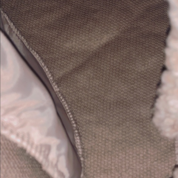 Fuzzy jacket - Picture 5 of 6